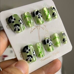 M size Panda Design Nail Set